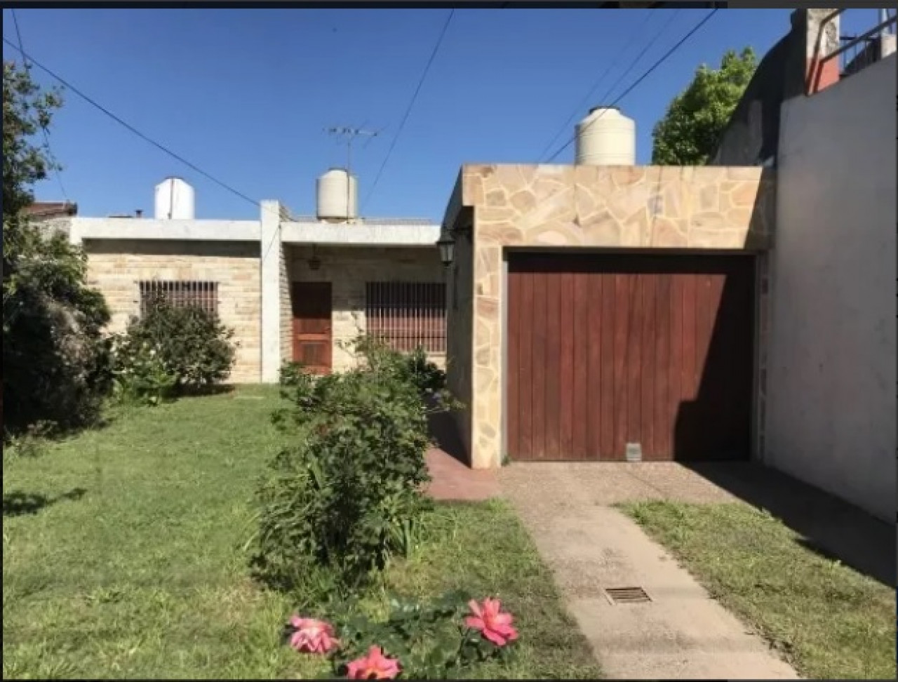 VENTA CASA EN JOSE C. PAZ