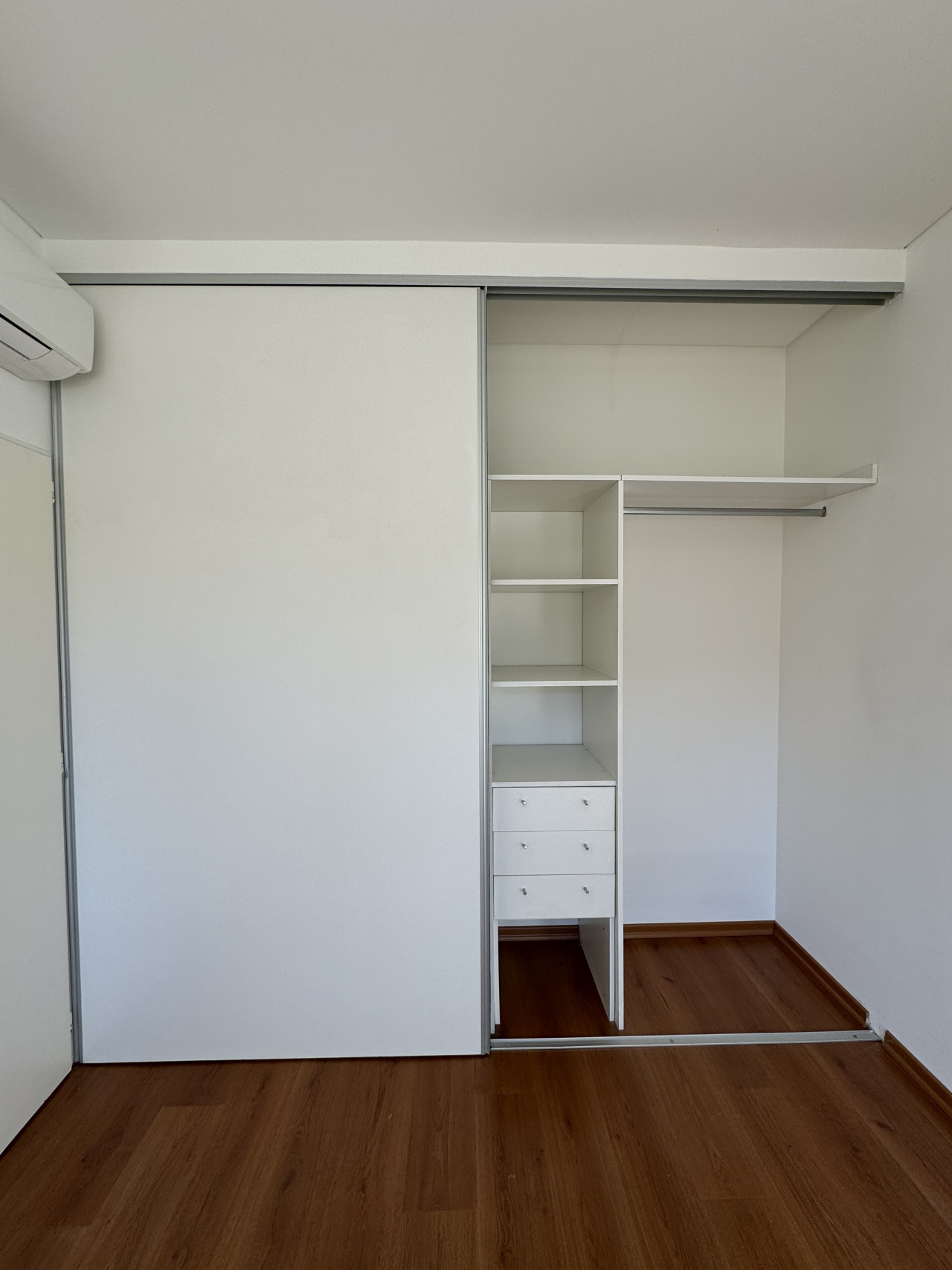 placard interior