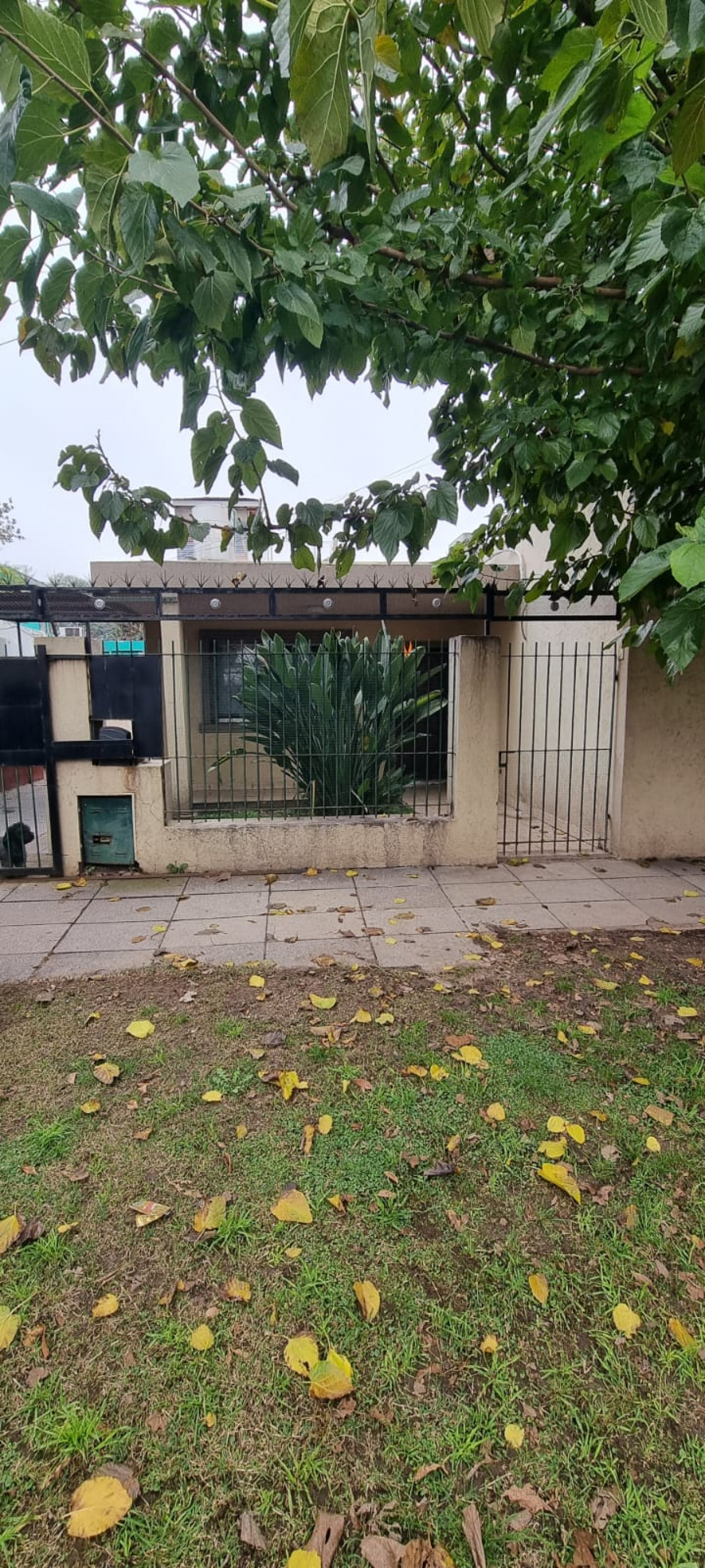 Casa en venta de 3 ambientes en excelente estado en San Miguel